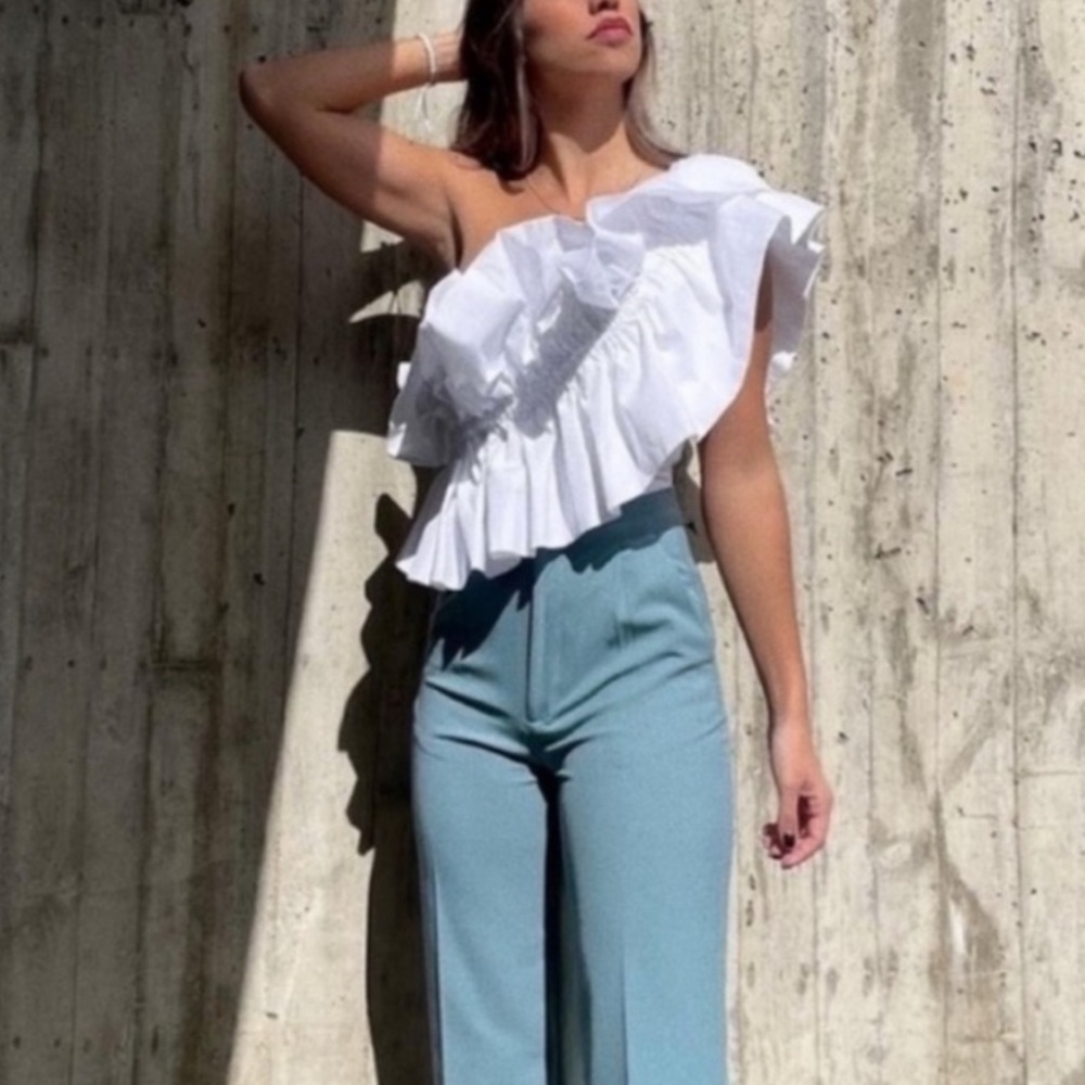 ZARA White Poplin Voluminous Ruffled One Shoulder Asymmetric Smocked Back Blouse
